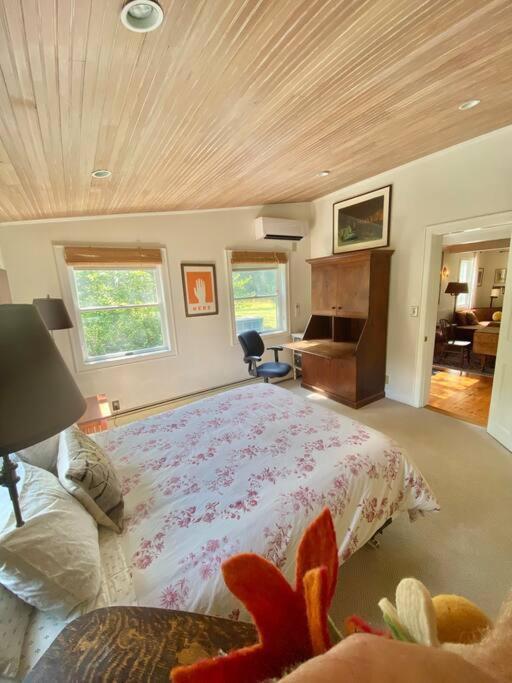 The Farmhouse Suite At Barn & Bike Red Hook Extérieur photo